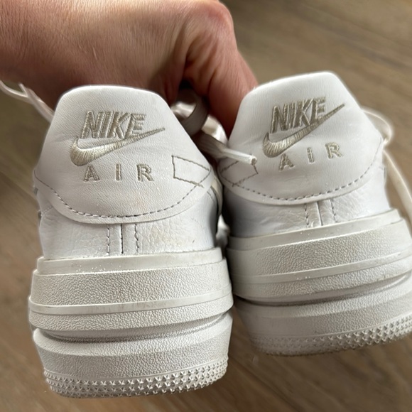 White Women's Nike Air Sneakers - Picture 3 of 9
